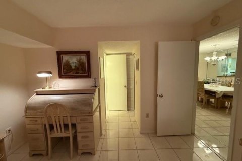 Condo in Sarasota, Florida, 2 bedrooms  № 1717841 - photo 16