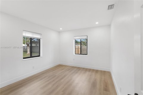 Casa en alquiler en Hollywood, Florida, 2 dormitorios, 159.7 m2 № 2029581 - foto 8