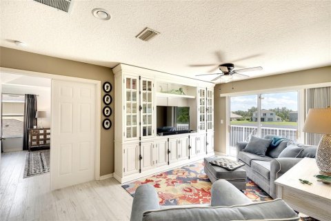 House in Bradenton, Florida 4 bedrooms, 303.79 sq.m. № 1833545 - photo 22