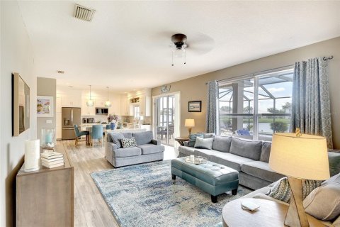 House in Bradenton, Florida 4 bedrooms, 303.79 sq.m. № 1833545 - photo 15