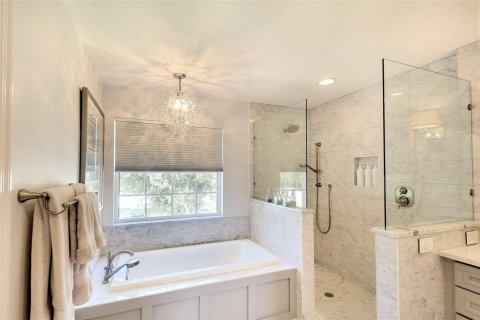 House in Bradenton, Florida 4 bedrooms, 303.79 sq.m. № 1833545 - photo 27
