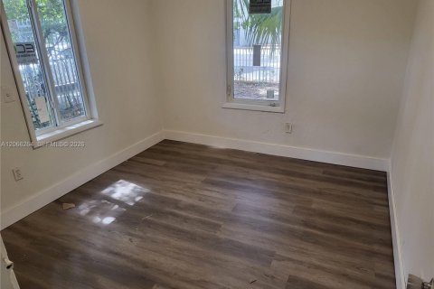 Villa ou maison à louer à Miami, Floride: 1 chambre № 2282711 - photo 7