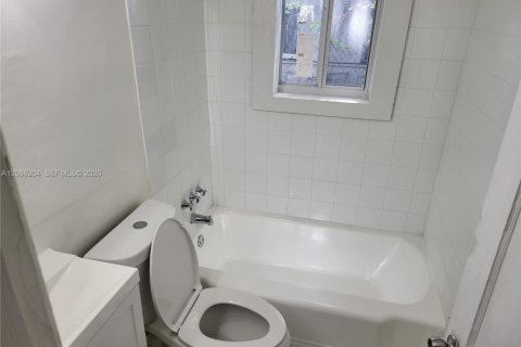 Villa ou maison à louer à Miami, Floride: 1 chambre № 2282711 - photo 4