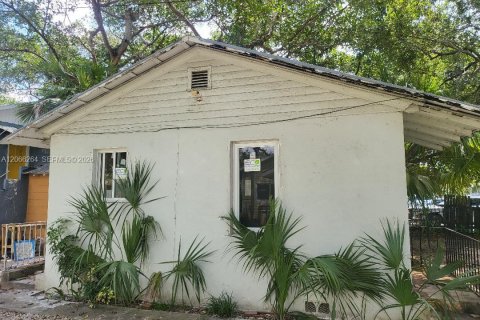 Villa ou maison à louer à Miami, Floride: 1 chambre № 2282711 - photo 10