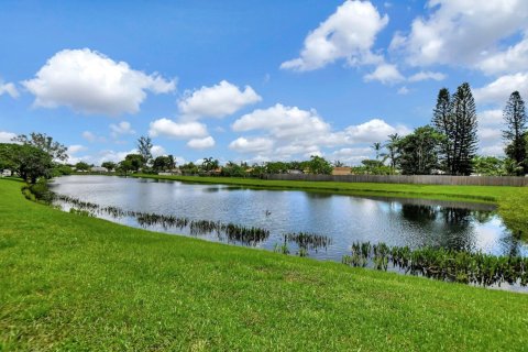 Villa ou maison à vendre à Boynton Beach, Floride: 3 chambres, 154.03 m2 № 1231285 - photo 1