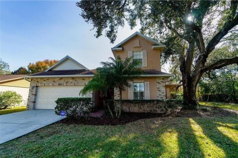 House in Brandon, Florida 3 bedrooms, 186.83 sq.m. № 2364072