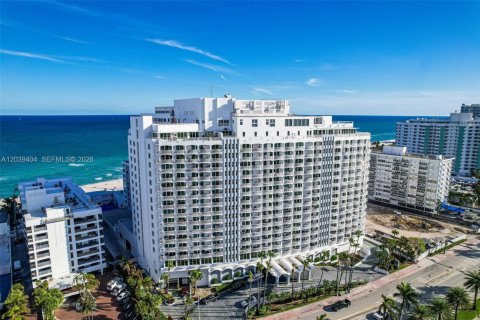 Condominio en alquiler en Miami Beach, Florida, 2 dormitorios, 91.04 m2 № 2085835 - foto 22