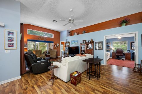 Villa ou maison à vendre à New Port Richey, Floride: 3 chambres, 152.92 m2 № 2339072 - photo 18