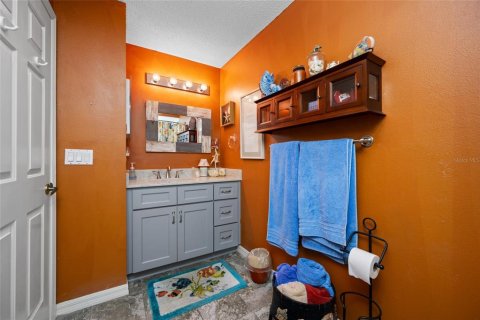 Villa ou maison à vendre à New Port Richey, Floride: 3 chambres, 152.92 m2 № 2339072 - photo 14