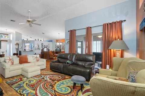 Villa ou maison à vendre à New Port Richey, Floride: 3 chambres, 152.92 m2 № 2339072 - photo 17