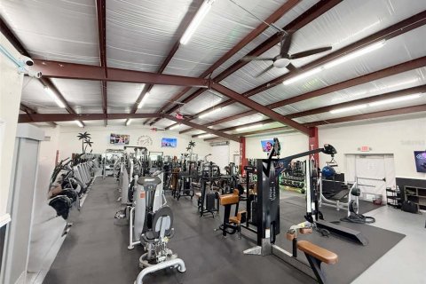Commercial property in Trenton, Florida 371.61 sq.m. № 2135544 - photo 26