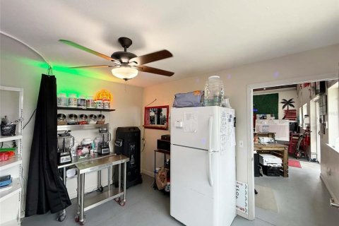 Commercial property in Trenton, Florida 371.61 sq.m. № 2135544 - photo 27