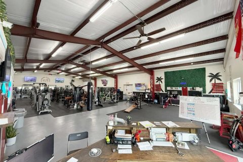 Commercial property in Trenton, Florida 371.61 sq.m. № 2135544 - photo 28