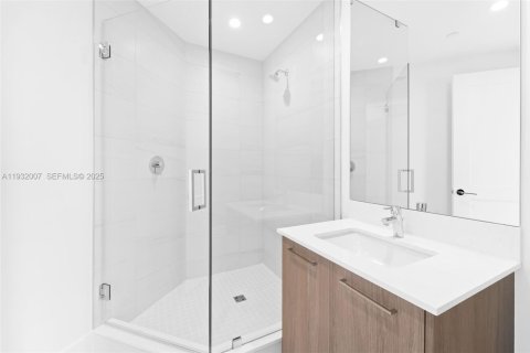 Condominio en alquiler en Fort Lauderdale, Florida, 3 dormitorios, 175.59 m2 № 2035539 - foto 13