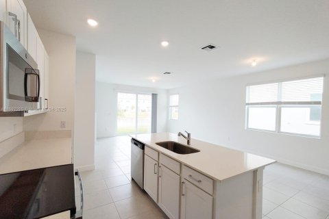 Touwnhouse à louer à Port St. Lucie, Floride: 4 chambres, 169.08 m2 № 1931939 - photo 9