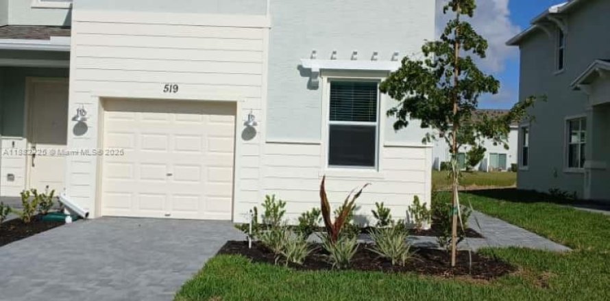 Touwnhouse à Port St. Lucie, Floride 4 chambres, 169.08 m2 № 1931939