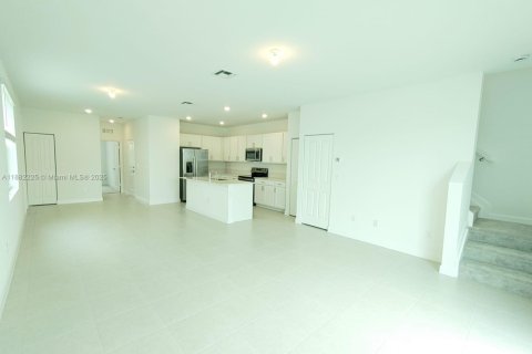 Touwnhouse à louer à Port St. Lucie, Floride: 4 chambres, 169.08 m2 № 1931939 - photo 8