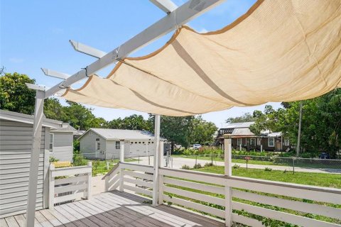 Villa ou maison à vendre à Palmetto, Floride: 3 chambres, 157.28 m2 № 2308802 - photo 2