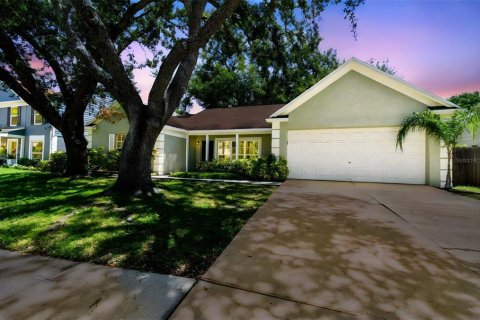Casa en venta en Tampa, Florida, 4 dormitorios, 197.42 m2 № 1838878 - foto 3