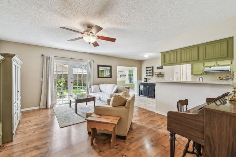 Casa en venta en Tampa, Florida, 4 dormitorios, 197.42 m2 № 1838878 - foto 12