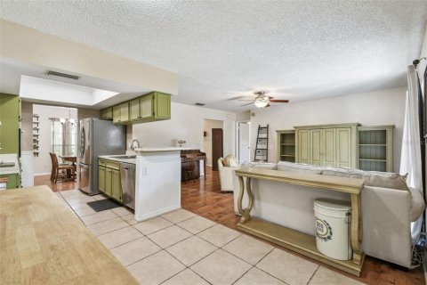 Casa en venta en Tampa, Florida, 4 dormitorios, 197.42 m2 № 1838878 - foto 21