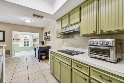 Casa en venta en Tampa, Florida, 4 dormitorios, 197.42 m2 № 1838878 - foto 18