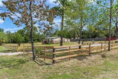 Casa en venta en Spring Hill, Florida, 4 dormitorios, 141.21 m2 № 1910598 - foto 3