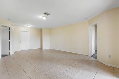 Appartement à louer à Coral Springs, Floride: 3 chambres, 501.02 m2 № 2147145 - photo 10