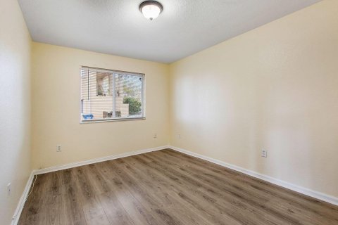 Appartement à louer à Coral Springs, Floride: 3 chambres, 501.02 m2 № 2147145 - photo 15