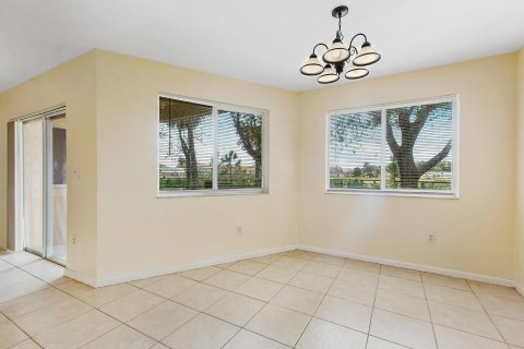 Appartement à louer à Coral Springs, Floride: 3 chambres, 501.02 m2 № 2147145 - photo 9
