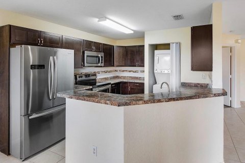 Appartement à louer à Coral Springs, Floride: 3 chambres, 501.02 m2 № 2147145 - photo 4