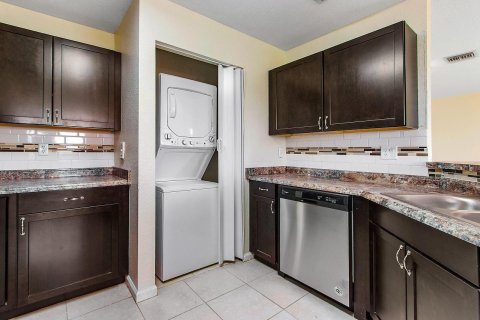 Appartement à louer à Coral Springs, Floride: 3 chambres, 501.02 m2 № 2147145 - photo 2
