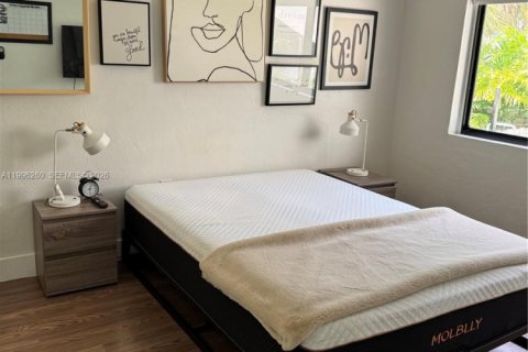 Купить коммерческую недвижимость в Майами, Флорида 286.23м2, № 2060815 - фото 8