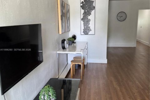 Купить коммерческую недвижимость в Майами, Флорида 286.23м2, № 2060815 - фото 5