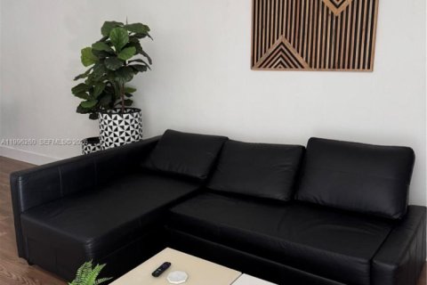 Купить коммерческую недвижимость в Майами, Флорида 286.23м2, № 2060815 - фото 6