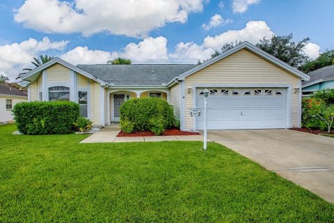 Casa en venta en The Villages, Florida, 3 dormitorios, 188.96 m2 № 1812417 - foto 1