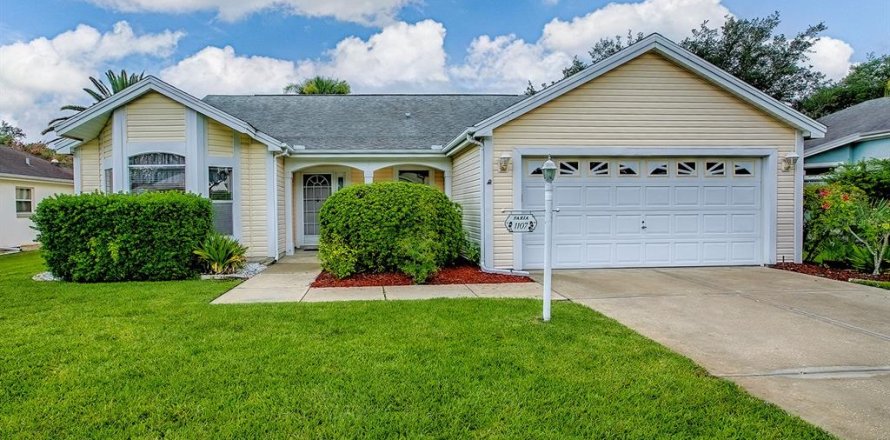Casa en The Villages, Florida 3 dormitorios, 188.96 m2 № 1812417