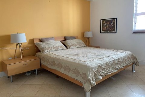 Condo à Miami, Floride, 1 chambre  № 1941744