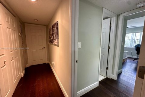 Купить кондоминиум в Катлер-Бей, Флорида 2 спальни, 103.4м2, № 1954128 - фото 16