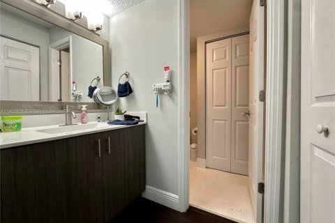 Купить кондоминиум в Катлер-Бей, Флорида 2 спальни, 103.4м2, № 1954128 - фото 20