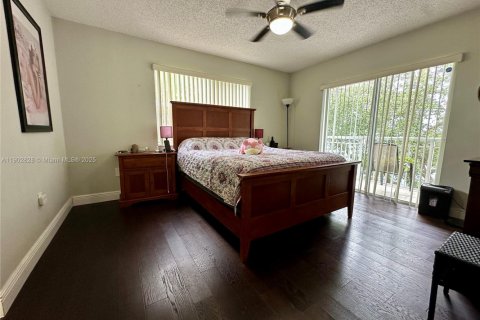 Купить кондоминиум в Катлер-Бей, Флорида 2 спальни, 103.4м2, № 1954128 - фото 19