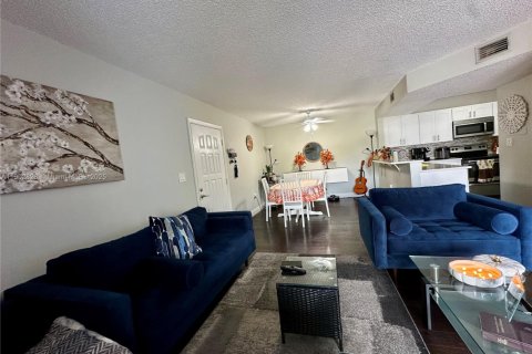 Купить кондоминиум в Катлер-Бей, Флорида 2 спальни, 103.4м2, № 1954128 - фото 7