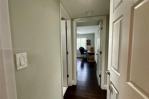 Купить кондоминиум в Катлер-Бей, Флорида 2 спальни, 103.4м2, № 1954128 - фото 15