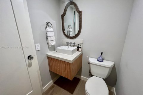 Снять в аренду кондоминиум в Майами, Флорида 2 спальни, 139.35м2, № 1948740 - фото 10