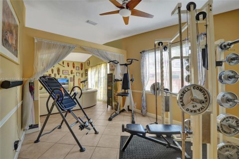 Casa en venta en Miramar, Florida, 4 dormitorios, 255.39 m2 № 1756739 - foto 28