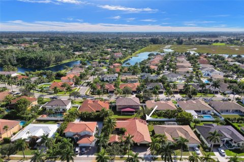 Casa en venta en Miramar, Florida, 4 dormitorios, 255.39 m2 № 1756739 - foto 7