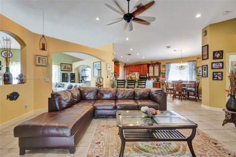Casa en venta en Miramar, Florida, 4 dormitorios, 255.39 m2 № 1756739 - foto 30