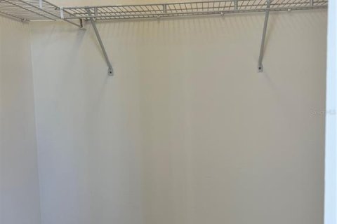 Condominio en alquiler en Sarasota, Florida, 2 dormitorios, 99.22 m2 № 1629067 - foto 11
