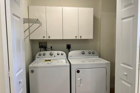 Condominio en alquiler en Sarasota, Florida, 2 dormitorios, 99.22 m2 № 1629067 - foto 22