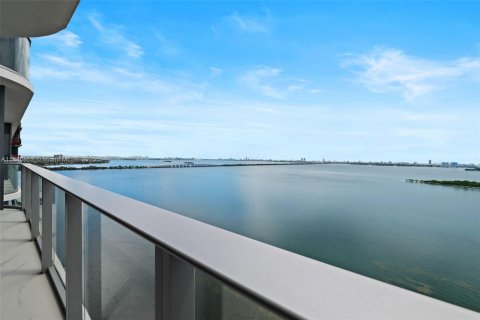 Condominio en alquiler en Miami, Florida, 1 dormitorio, 100.8 m2 № 1922344 - foto 26